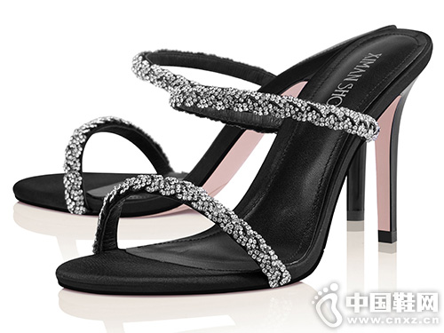 ����2019�ļ��¿�ˮ��һ�ָ߸���Ь