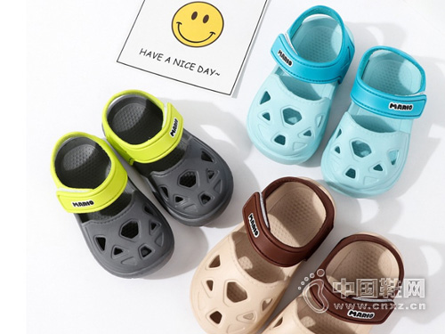 �׶�����Ь1-4�꿨����ɳ̲����Ь