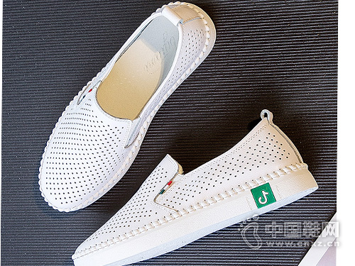 �ȼ�������С��ЬŮ2019�ٴ��ο�ŮЬ