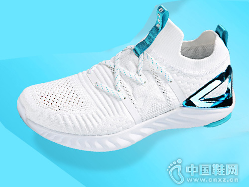 ƥ��̬��1.0PLUS�Ƽ���Ь ���͸��