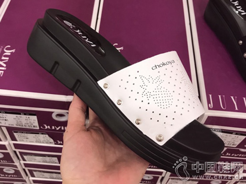 ��һŮЬ2019�ļ��¿�߸��¸���Ь