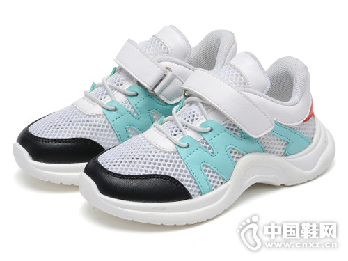 ���ͯЬ2019�¿��Ŀ��˶�Ь