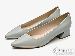 ����˹�� 19��ͷ����Ь�ָ���Ь