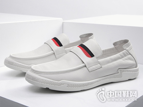 �����ָ�Ь�г���Ƥһ�ŵ�Ӣ�׶���Ь