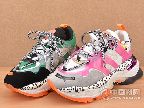 EIAIMI������19���ʦ��ţƤƴɫ�ɸ�Ь