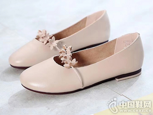 ŷ�׸�ŮЬ2019�¿��＾��Ь