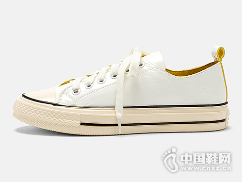 ��¶����ƤС��ЬŮ2019����Ь