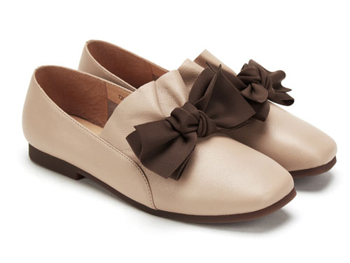 ��������͸���Ь��ɫ���м�Լ�ٴ�2019�＾