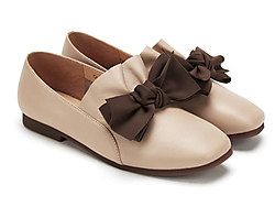 ��������͸���Ь��ɫ���м�Լ�ٴ�2019�＾