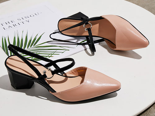 SELFTREND��Ȥ�߸�Ь2019�¿������ͷŮ��Ь