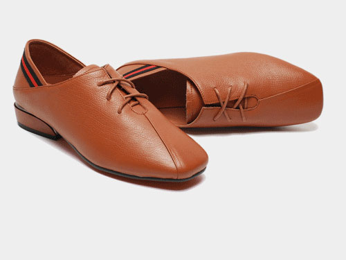 ��ɳ��ƽ�׵�ЬŮ�ָ�����2019�¿�