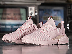 ���Ƕ����˶�Ь���͸��2019�ļ�����Ь