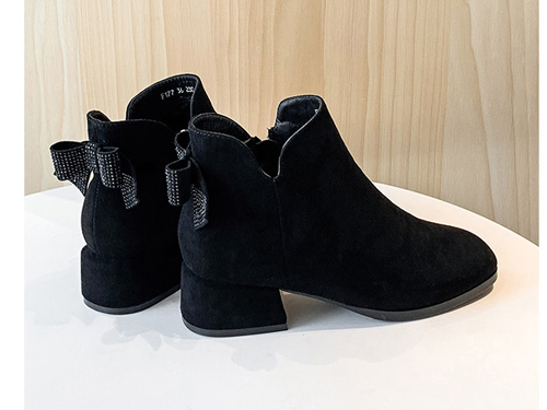 ZHRʱ�дָ���ѥ�������и���ѥ