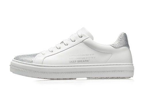 ���ŮЬ2019�¿�Ͱ����ֹ������Ь