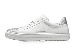 ���ŮЬ2019�¿�Ͱ����ֹ������Ь