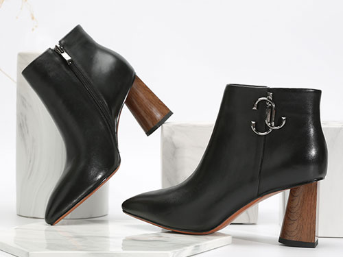 ���ĸ��ż�ͷ�ָ����Ƥ��ŮЬ����ѥ