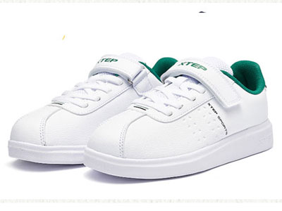 �ز�ͯЬ��ͯ��ɫ�˶����а�Ь2019�＾�¿�