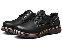 ���ն��л����˶�����Ь����Ƥ���