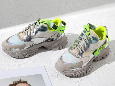 ���׸�2020�����¿�ţƤײɫ����ϵ�Ь