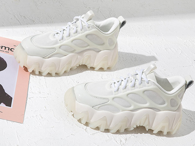 ���׸�2020�����¿�͸������ҹ���ɸ�����Ь