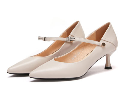 Aee����2020�����¿�һ�ִ��ͨ�ڸ߸�Ь