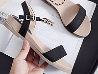 ZHR��ЬŮ2020�¿�ʱ���ļ�һ�ִ���Ů��