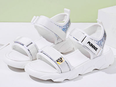 ŷ�ε���������ЬŮ�˶�2020�ļ��¿�