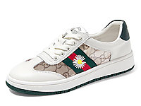 �¹�˹������͸��С��ЬŮ�ļ�����С����