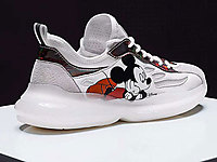 ����������Ь2020�ļ�����͸�������ϵ�Ь