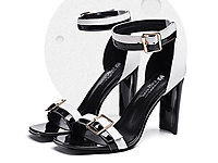 Ũ������һ�ִ�¶ֺ������Ьƴɫ�߸�Ь