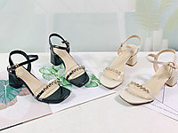 ������ŮЬ2020���¿�������Ů��ٴ�¶ֺ��Ь