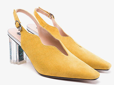 Ũ������������ĥɰƤ�����Ь�ָ��߸�Ь