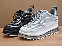 ��������Ƥ������ϵ���˶�����Ь͸�����ɸ�Ь