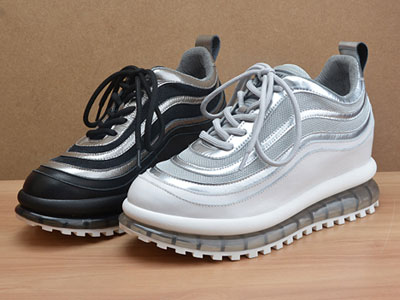 ��������Ƥ������ϵ���˶�����Ь͸�����ɸ�Ь