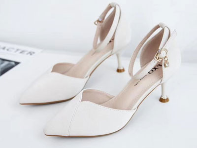 �������ͷ��ЬŮ2020�¿�ʱ�аٴ��ͷ�߸�Ь