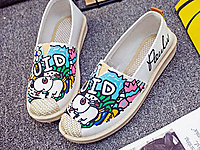 Hypatea������һ�ŵ����˵�Ь���Ь