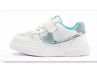 С����2020�＾�¿�1-3�꿨ͨŮͯ��Ь