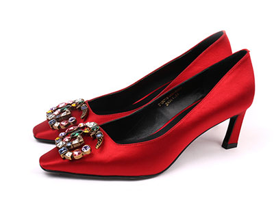 ���Ʒ����＾�¿�ˮ����η�ͷϸ���߸�Ů��Ь