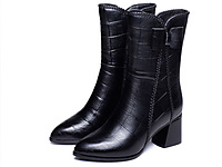 ����˿Ůѥ�＾�¿�ָ�����ѥ��Ƥ