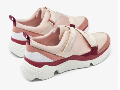 CHARLES��KEITHƴ�Ӳ����˶�Ь�ϵ�Ь