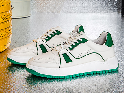 ����2020�¿�Բͷʱ���˶�ƴɫ����Ь�еͰ�Ь