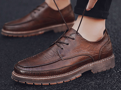 ��ţ����2020�¿���Ь����Ӣ�׺�ɫƤЬ����