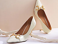 ɫ��ŮЬ2021�ﶬ��չʾ