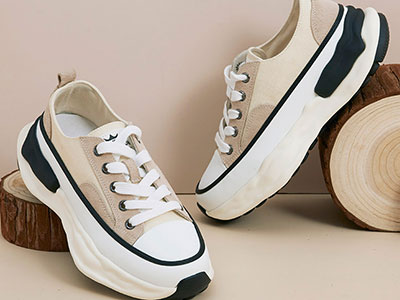 ɫ��ŮЬ2021�ﶬ��չʾ