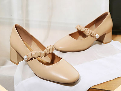 ����ŮЬ2021�ﶬ��չʾ