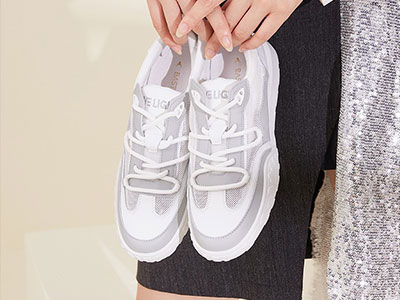 ��˼ͼŮЬ2021�ﶬ��չʾ