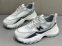 ��������͸������ϵ�ЬŮ��21���ٴ�