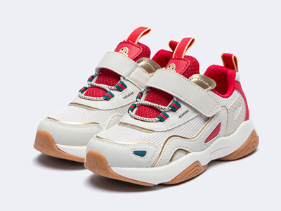 ��������ͯЬ��ͯ�˶�Ь2022�¿��Ь