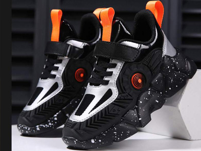 �ٱ�����ͯЬ2021���¿������˶�Ь