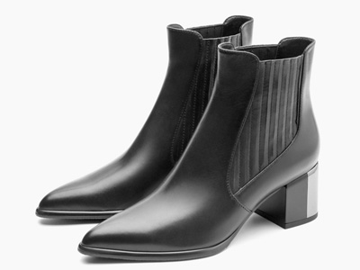 ����˹��2021�ﶬ�¿��ͷ�ָ߸���Ͳ�׽��ж���ѥ